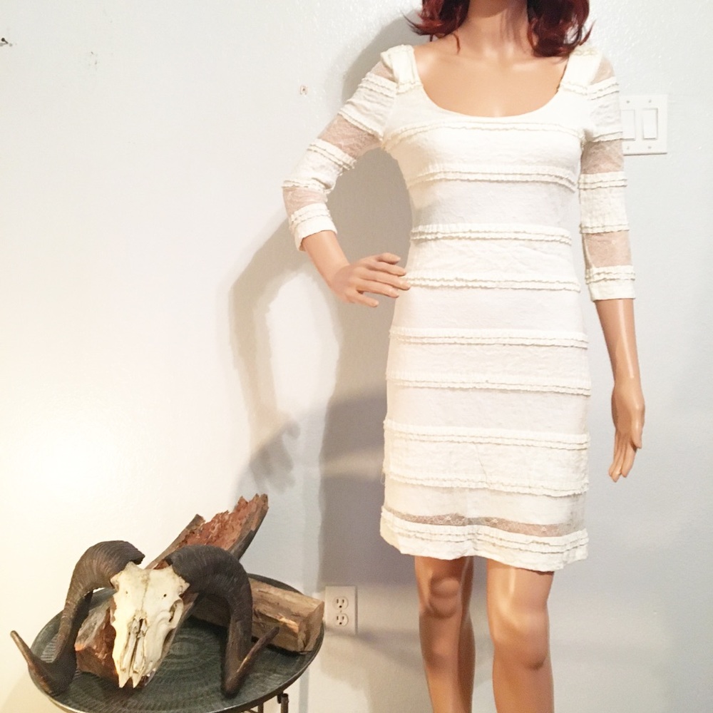 Scoop neck dress